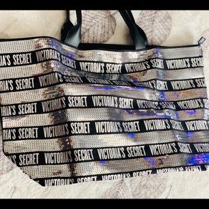 Large weekender tote